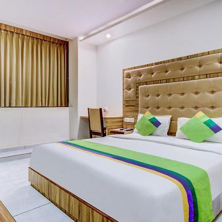 Treebo Trend Bkc Grand Mumbai Luaran gambar