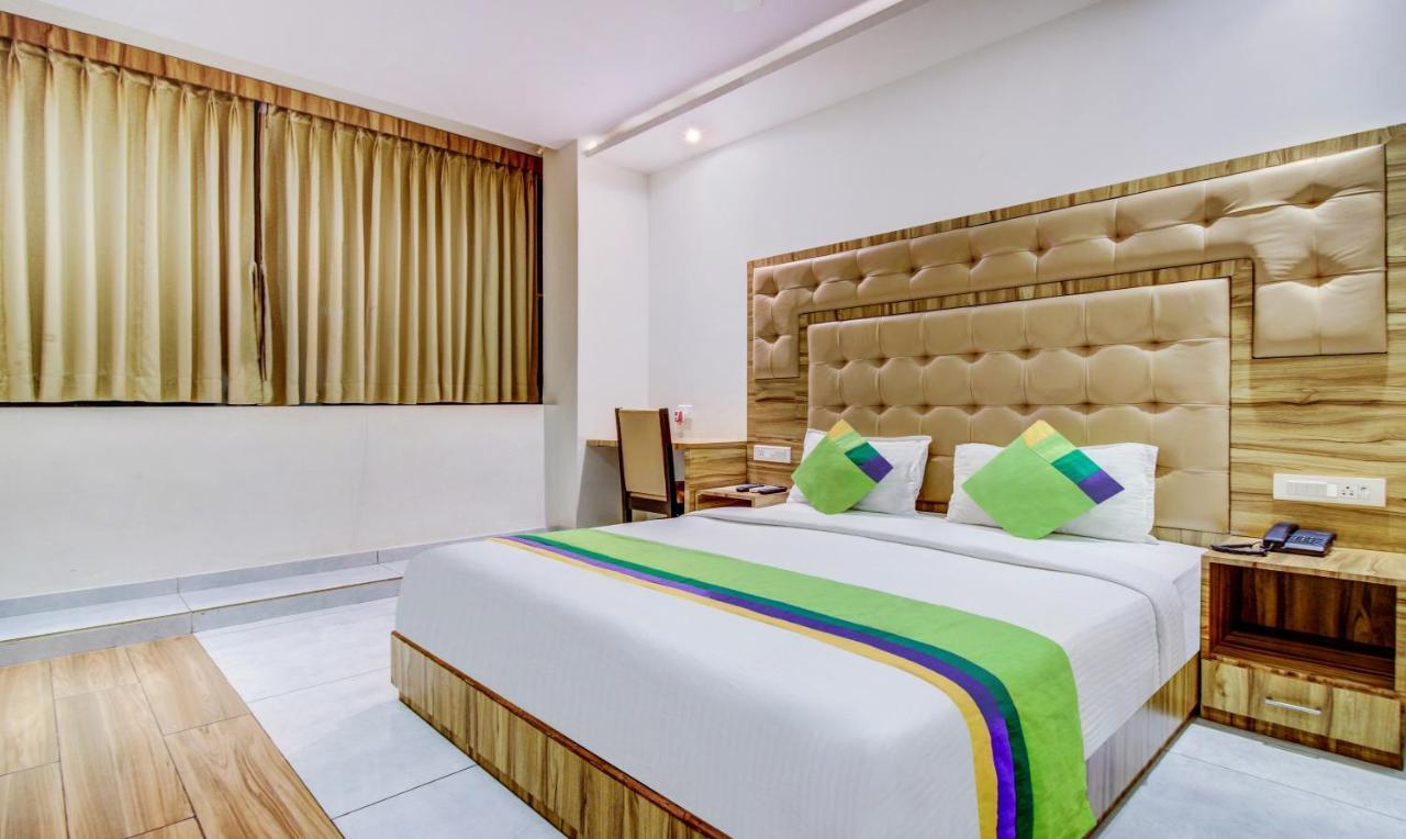 Treebo Trend Bkc Grand Mumbai Luaran gambar
